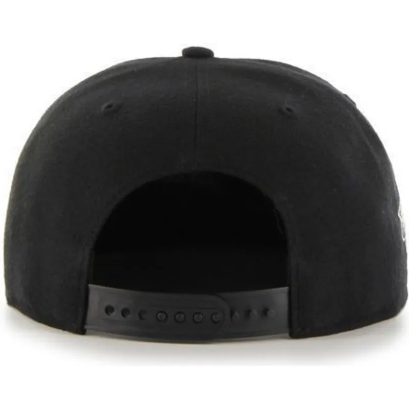 cepice-rovna-cerna-snapback-chicago-blackhawks-nhl-47-brand