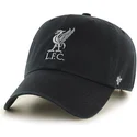 schwarze-gebogene-kappe-des-liverpool-football-club-clean-up-von-47-brand