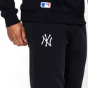 kalhoty-dlouhe-kalhoty-namornicka-modra-track-pant-new-york-yankees-mlb-new-era