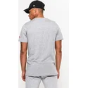 graues-nfl-kurzarmshirt-von-new-era