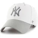 weisse-gebogene-kappe-der-new-york-yankees-mlb-audible-2-tone-mvp-von-47-brand