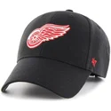 svart-bojd-keps-med-rod-detroit-red-wings-logga-nhl-mvp-fran-47-brand