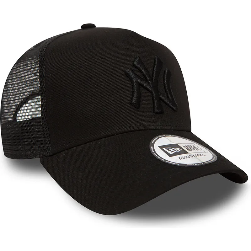svart-truckerkeps-med-svart-logotyp-clean-a-frame-new-york-yankees-mlb-fran-new-era