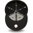 schwarze-enganliegende-59fifty-essential-flatcap-der-new-york-yankees-mlb-von-new-era