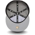 graue-flache-angepasste-kappe-mit-weissem-logo-59fifty-essential-der-new-york-yankees-mlb-von-new-era