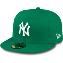 cepice-rovna-zelena-prilehava-59fifty-essential-new-york-yankees-mlb-new-era