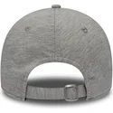 new-era-mlb-9forty-essential-verstellbare-graue-kappe-mit-gebogenem-schirm-und-grauem-new-york-yankees-logo