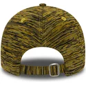 gelbe-verstellbare-gebogene-kappe-mit-schwarzem-new-york-yankees-mlb-logo-9forty-engineered-fit-von-new-era