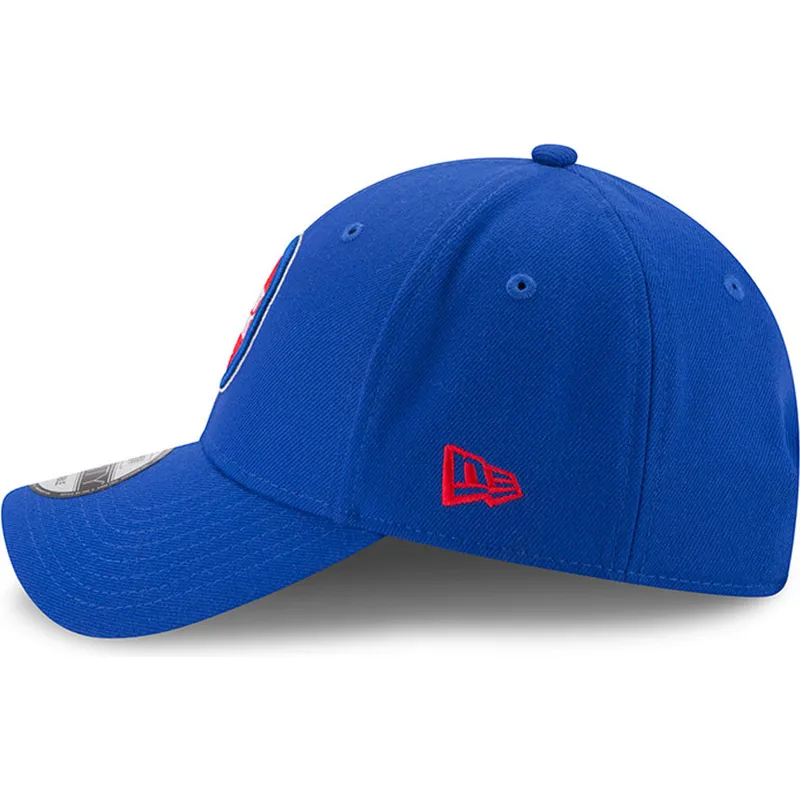 blaue-verstellbare-curved-cap-9forty-the-league-der-detroit-pistons-nba-von-new-era