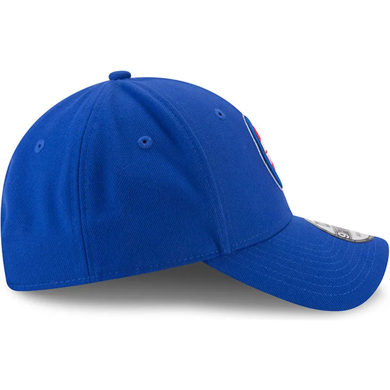 blaue-verstellbare-curved-cap-9forty-the-league-der-detroit-pistons-nba-von-new-era