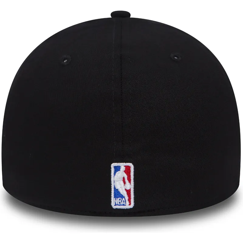 cepice-zaoblena-cerna-prilehava-39thirty-black-base-miami-heat-nba-new-era