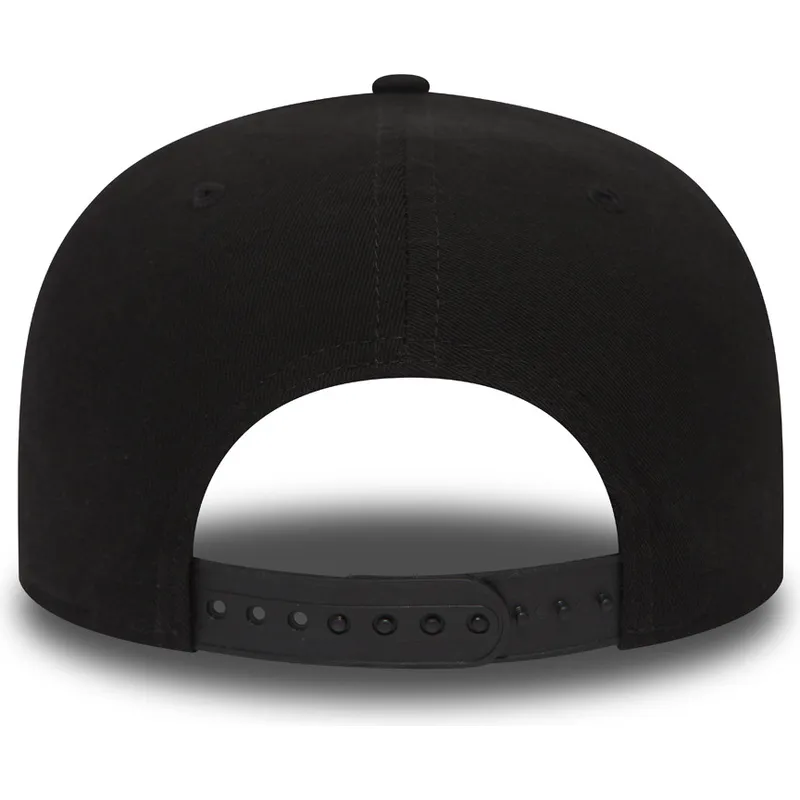cepice-rovna-cerna-snapback-9fifty-chain-stitch-chicago-bulls-nba-new-era