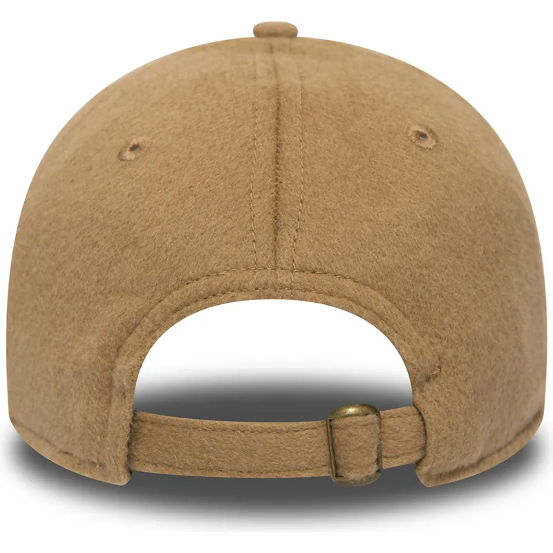 cepice-zaoblena-hneda-nastavitelny-9forty-camel-hair-new-era