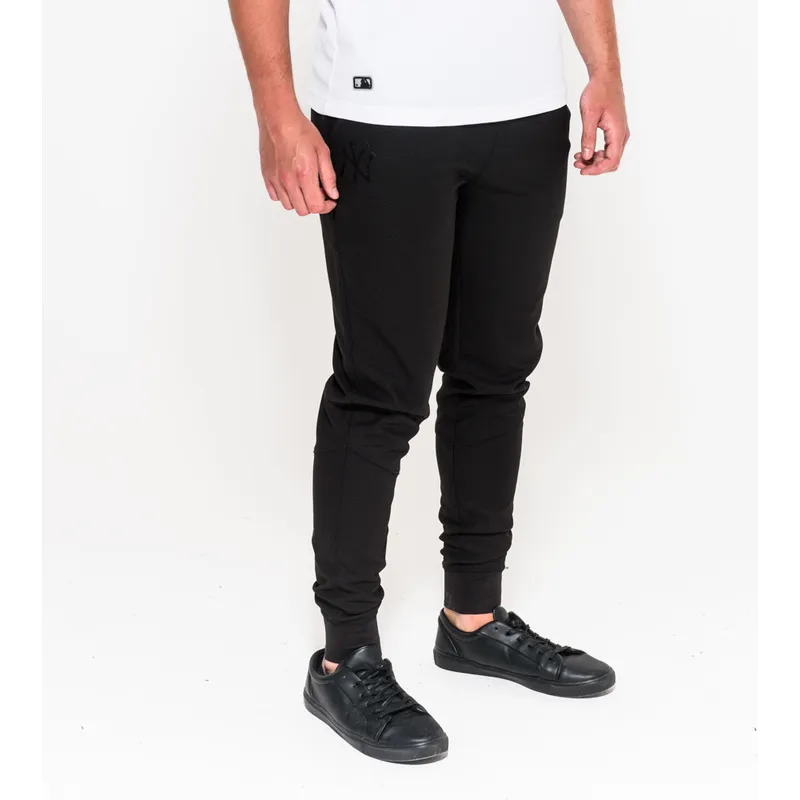kalhoty-dlouhe-kalhoty-cerna-jogger-stealth-new-york-yankees-mlb-new-era