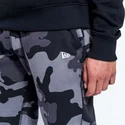 las-vegas-raiders-nfl-new-era-camouflage-jogger-lange-hose