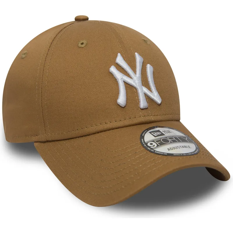 cepice-zaoblena-hneda-nastavitelny-9forty-essential-new-york-yankees-mlb-new-era