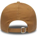 verstellbare-9forty-essential-kappe-mit-gebogenem-schirm-in-hellbraun-von-den-new-york-yankees-mlb-von-new-era