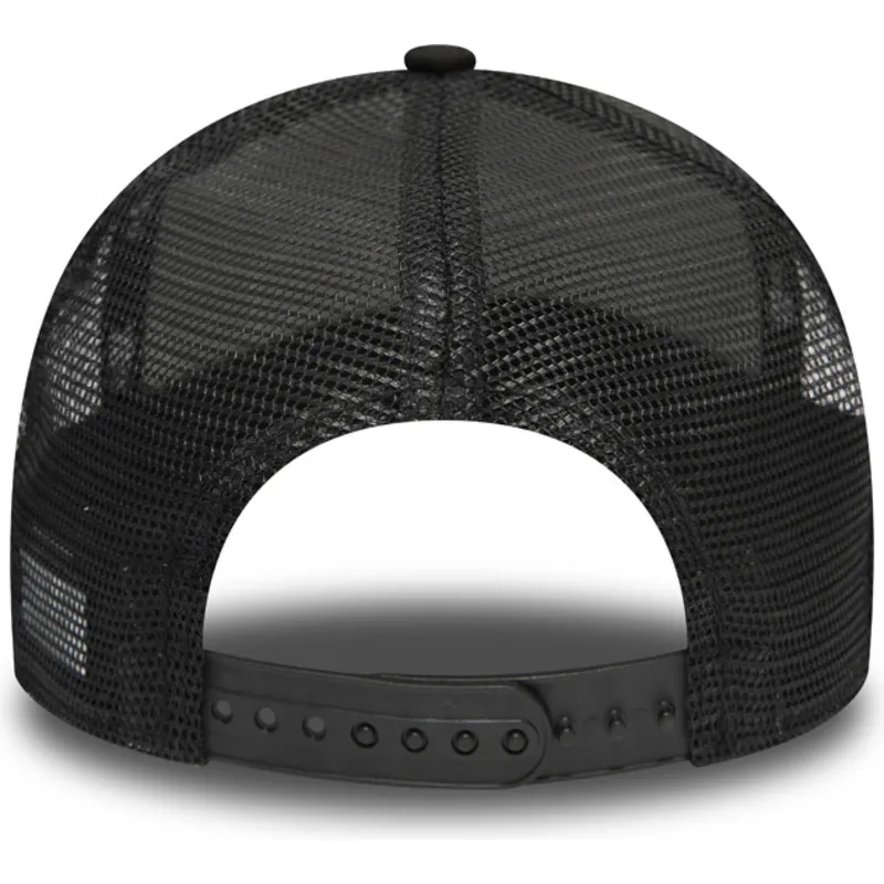 cepice-zaoblena-cerna-snapback-patch-a-frame-new-era