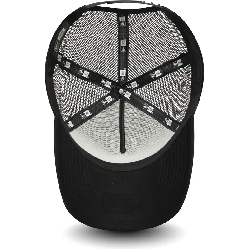 cepice-zaoblena-cerna-snapback-patch-a-frame-new-era
