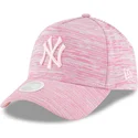 cepice-zaoblena-ruzova-snapback-ajustable-9forty-a-frame-engineered-fit-new-york-yankees-mlb-new-era
