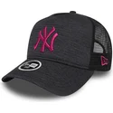 cepice-zaoblena-seda-snapback-9forty-essential-jersey-new-york-yankees-mlb-new-era