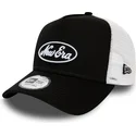 cepice-zaoblena-cerna-snapback-oval-script-a-frame-new-era