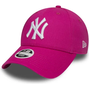 Justerbar rosa keps med böjd skärm 9FORTY Essential New York Yankees MLB från New Era