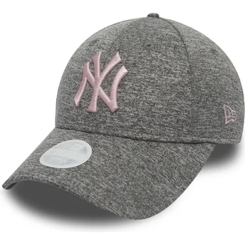 Čepice zaoblená šedá nastavitelný pásek rosa 9FORTY Tech Jersey New York Yankees MLB New Era