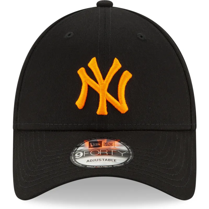 cepice-zaoblena-cerna-nastavitelny-9forty-league-essential-neon-new-york-yankees-mlb-new-era