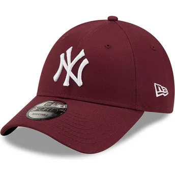 cepice-zaoblena-cervena-nastavitelny-9forty-league-essential-new-york-yankees-mlb-new-era