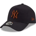 cepice-zaoblena-namornicka-modra-snapback-9forty-e-frame-new-york-yankees-mlb-new-era