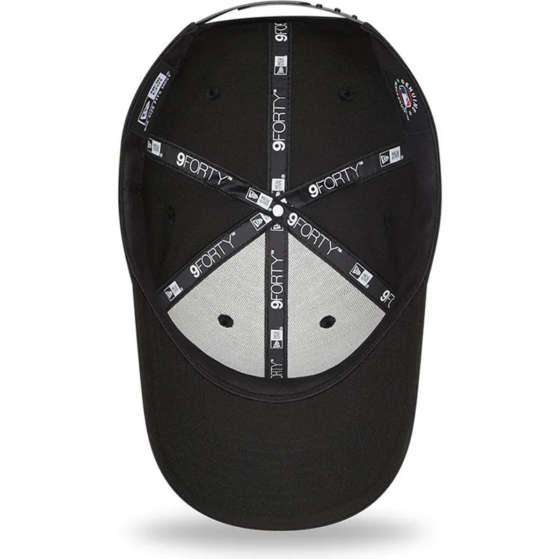 cepice-zaoblena-cerna-nastavitelny-9forty-black-and-gold-new-york-yankees-mlb-new-era