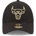 cepice-zaoblena-cerna-snapback-9forty-black-and-gold-chicago-bulls-nba-new-era