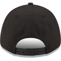cepice-zaoblena-cerna-snapback-9forty-black-and-gold-chicago-bulls-nba-new-era