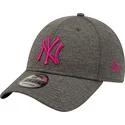 cepice-zaoblena-seda-nastavitelny-rosa-9forty-shadow-tech-new-york-yankees-mlb-new-era