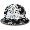 kbeliky-cerna-paisley-explorer-new-era