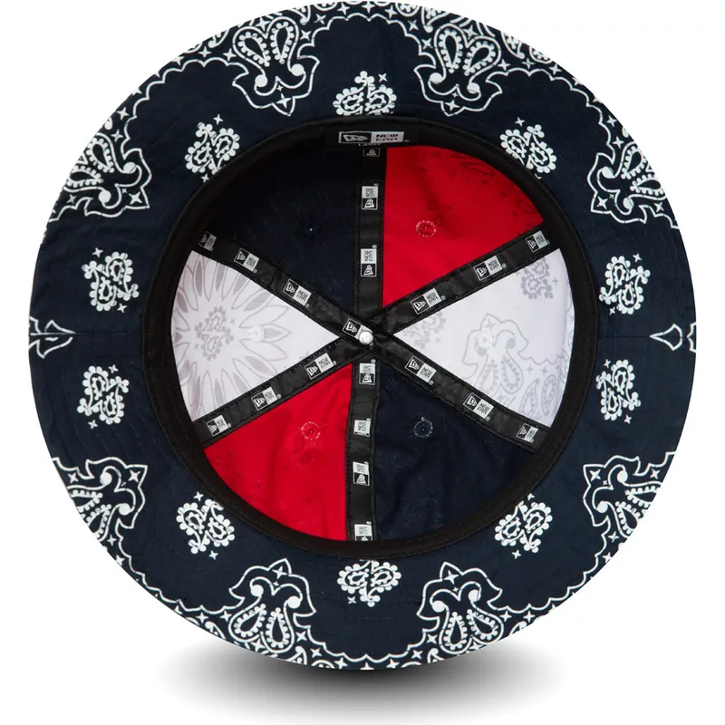 kbeliky-namornicka-modra-paisley-explorer-new-era