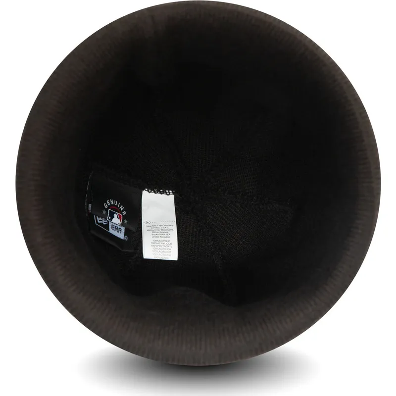 cepice-cerna-marron-league-essential-cuff-new-york-yankees-mlb-new-era