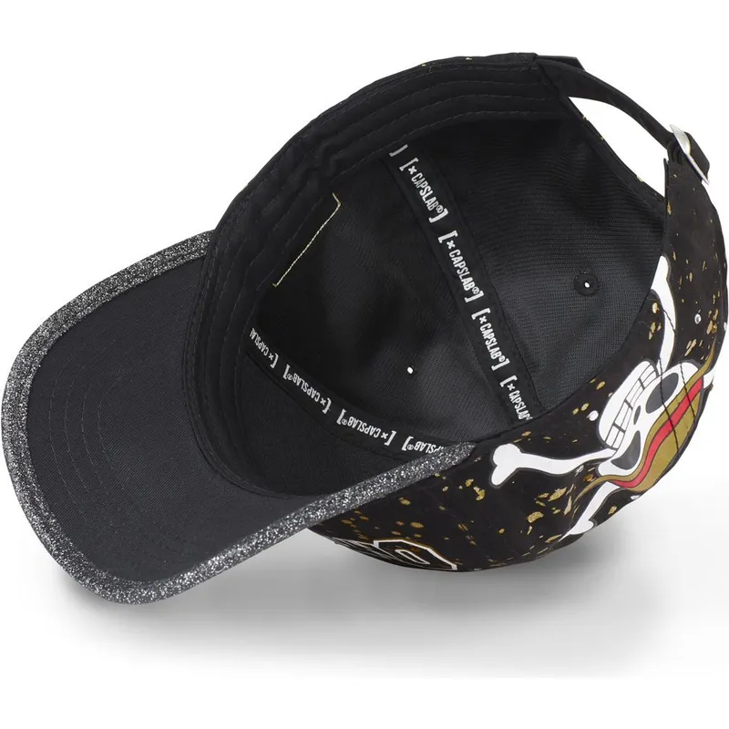 cepice-zaoblena-cerna-nastavitelny-tag-log2-one-piece-capslab