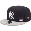 marineblaue-und-graue-flache-snapback-kappe-9fifty-team-arch-der-new-york-yankees-mlb-von-new-era