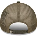 cepice-zaoblena-bila-snapback-a-frame-stadium-food-hot-dog-new-york-yankees-mlb-new-era