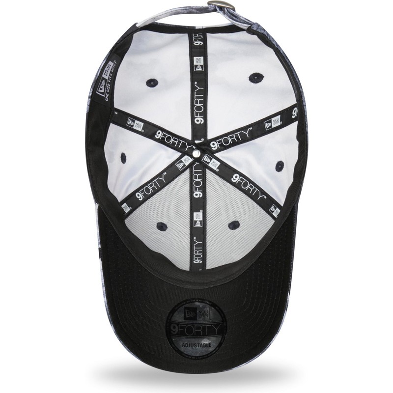 new-era-curved-brim-9forty-cloud-le-louvre-black-adjustable-cap