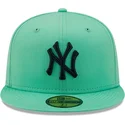 cepice-rovna-modra-prilehava-59fifty-league-essential-new-york-yankees-mlb-new-era