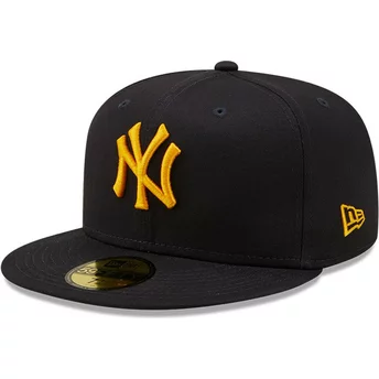 New Era Flat Brim Yellow Logo 59FIFTY League Essential New York Yankees MLB Navy Blue Fitted Cap