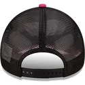 gorra-trucker-weiss-schwarz-und-rosa-dumplings-food-pack-von-new-era