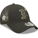 schwarze-trucker-cap-mit-goldenem-logo-9forty-all-star-game-der-boston-red-sox-mlb-von-new-era