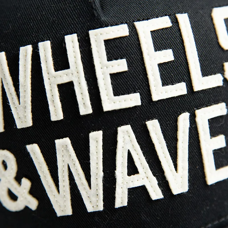 cepice-zaoblena-cerna-snapback-classic-ww22-wheels-and-waves cepice-zaoblena-cerna-snapback-classic-ww22-wheels-and-waves