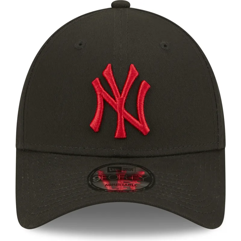 cepice-zaoblena-cerna-nastavitelny-9forty-league-essential-new-york-yankees-mlb-new-era