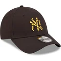 justerbar-svart-bojd-keps-med-gult-new-york-yankees-logotyp-9forty-seasonal-infill-fran-mlb-new-era