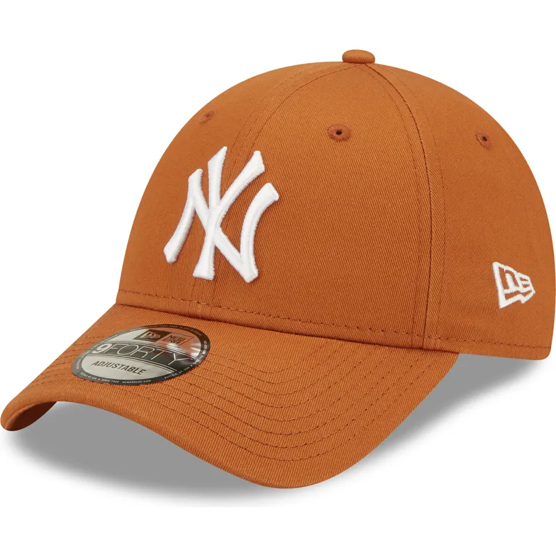 cepice-zaoblena-hneda-nastavitelny-9forty-league-essential-new-york-yankees-mlb-new-era